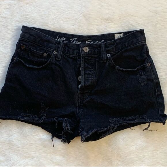 Black Jean Shorts We the Free People Sofia Cut Off Distressed Button Fly Size 27 - Picture 1 of 9